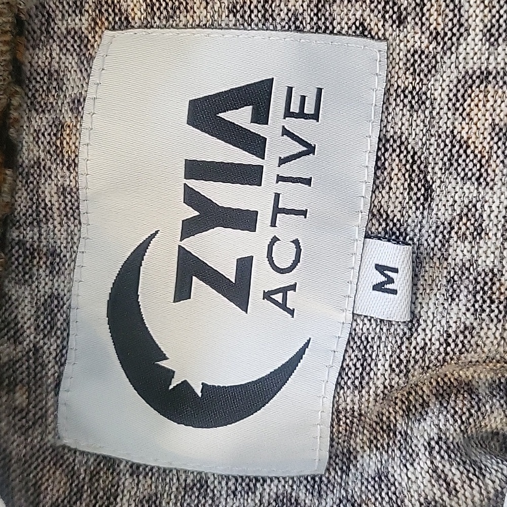 (M) ZYIA Active Leopard Print Crew Neck Sweater - Picture 3 of 9